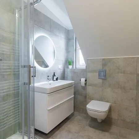 Apartman *
